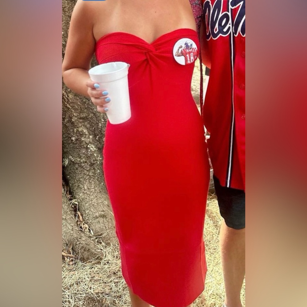 Size small Amazon dress! So cute and worn twice